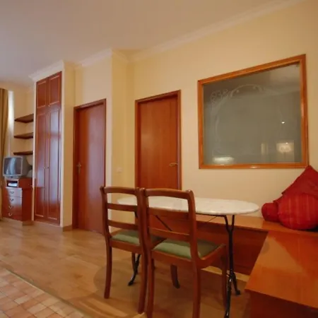 Appartamento Rue Brey - 5 Persons Parigi
